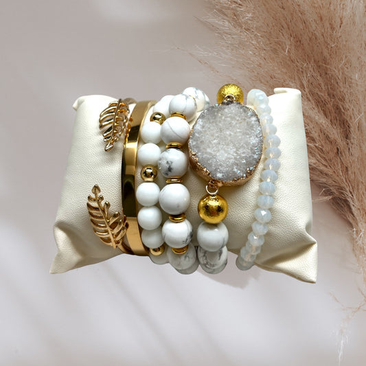 Crystal Bracelet Set Howlite, Clear Quartz W-32